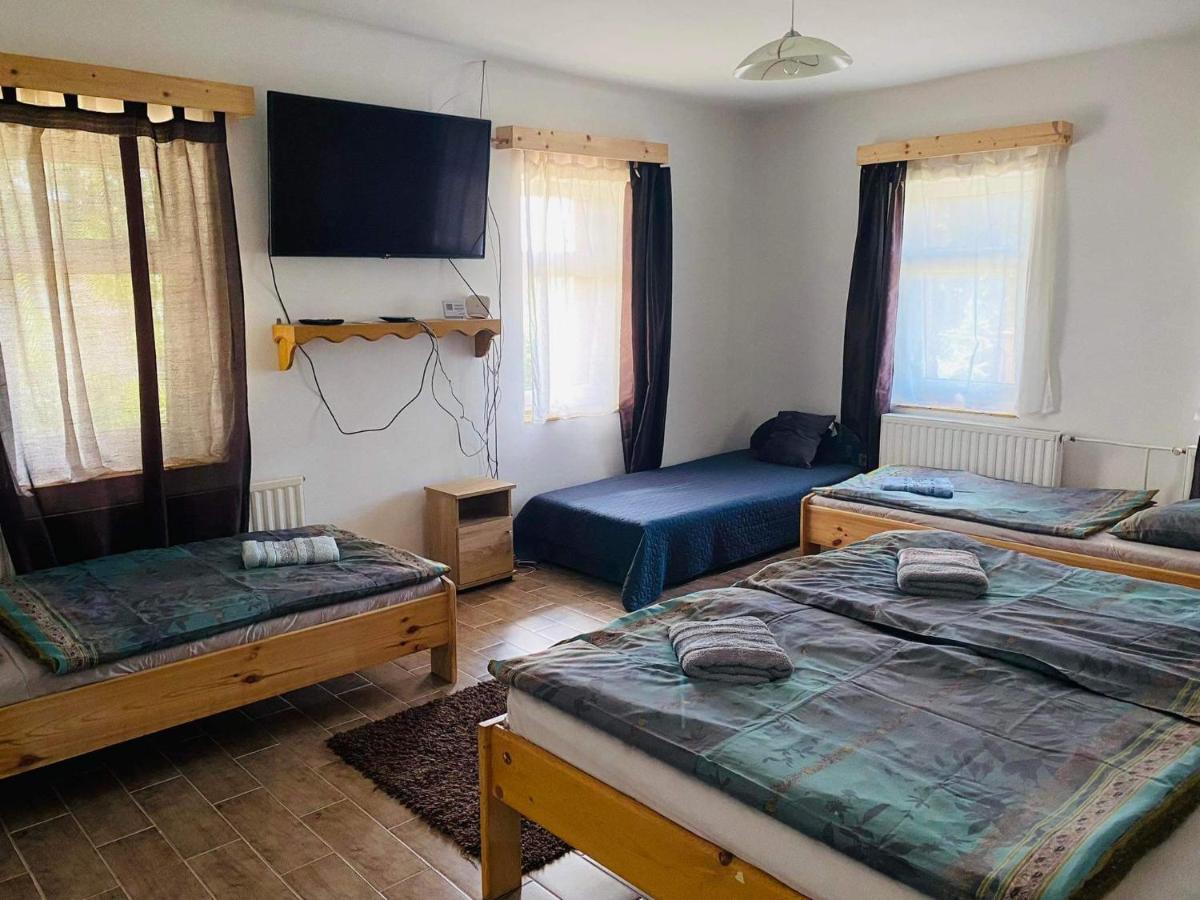 Kontyos Vendégház Felsőtold Quarto foto